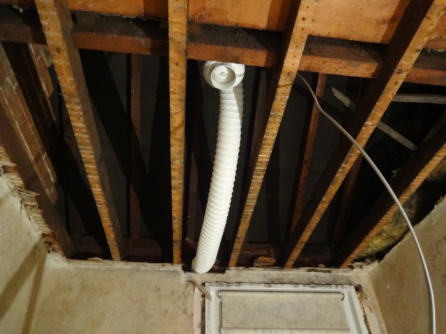 Cost of Fitting a Bathroom Extractor Fan: UK Price Guide