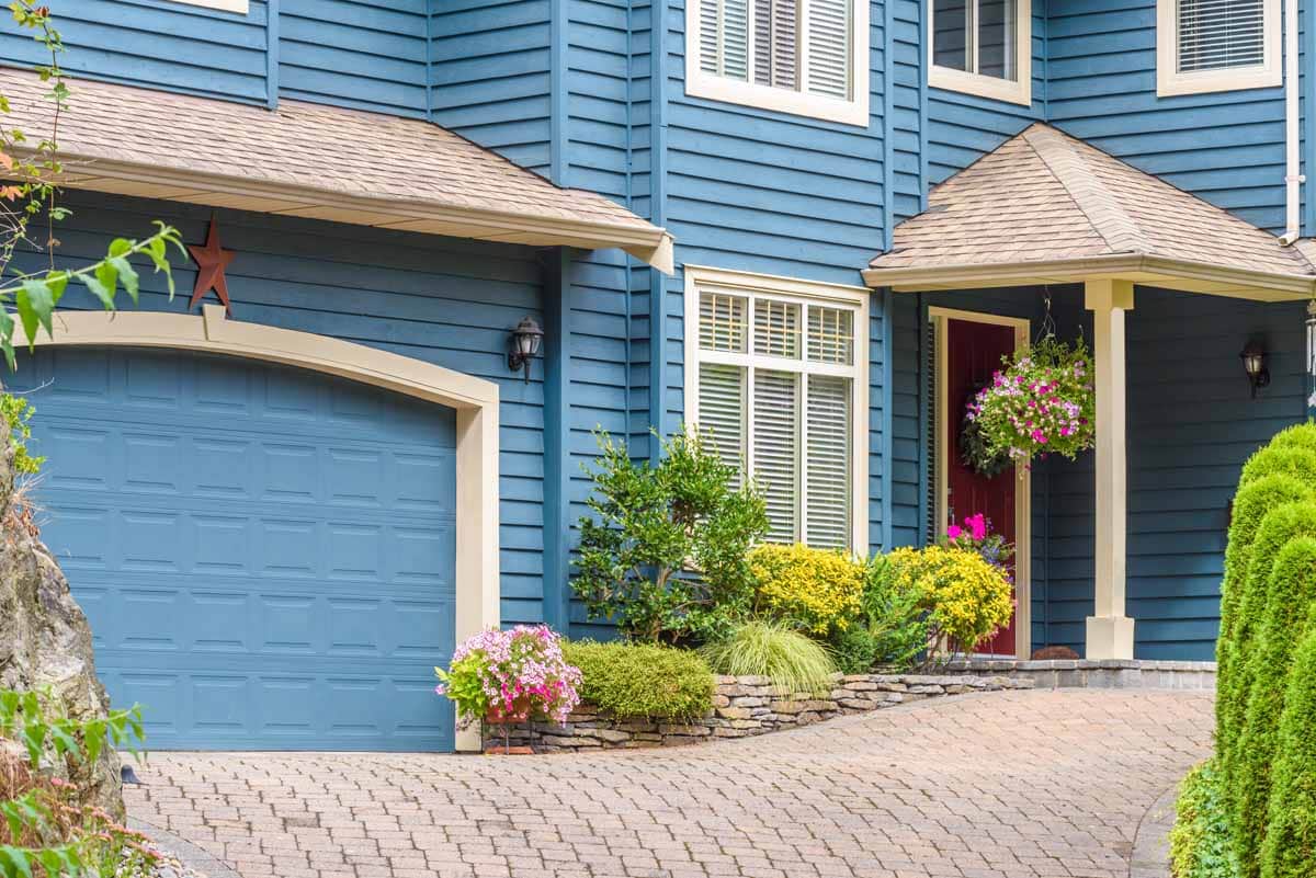 Seal for Bottom of Garage Door: Stop Drafts and Pests in One Easy Step