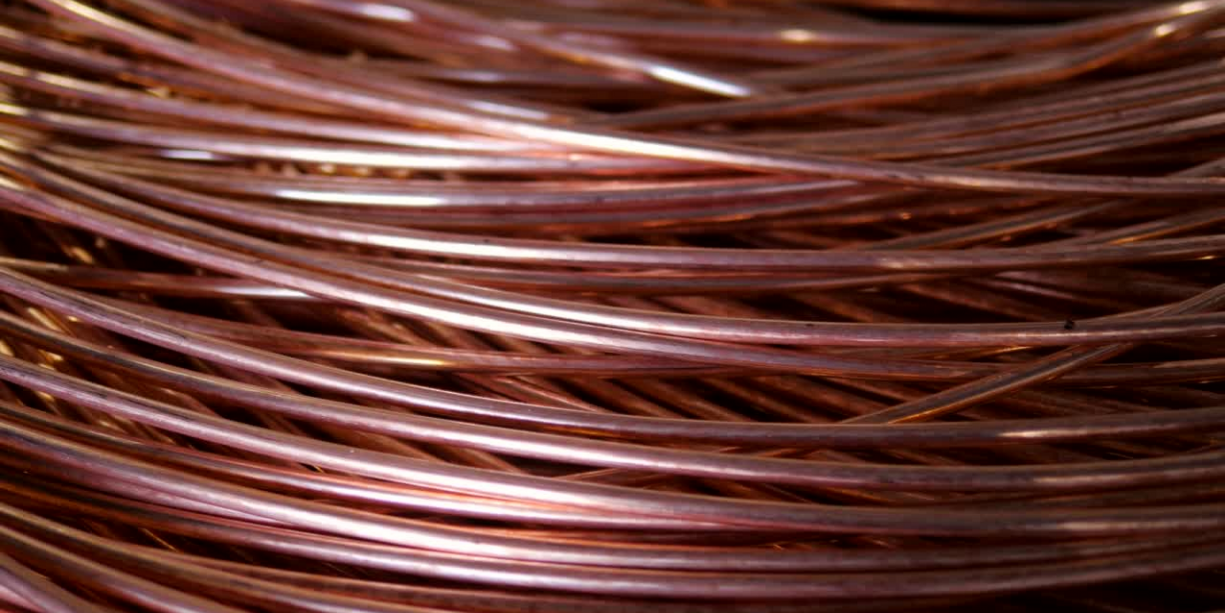 Copper Bracelet for Men: Benefits Style Tips and Buying Guide