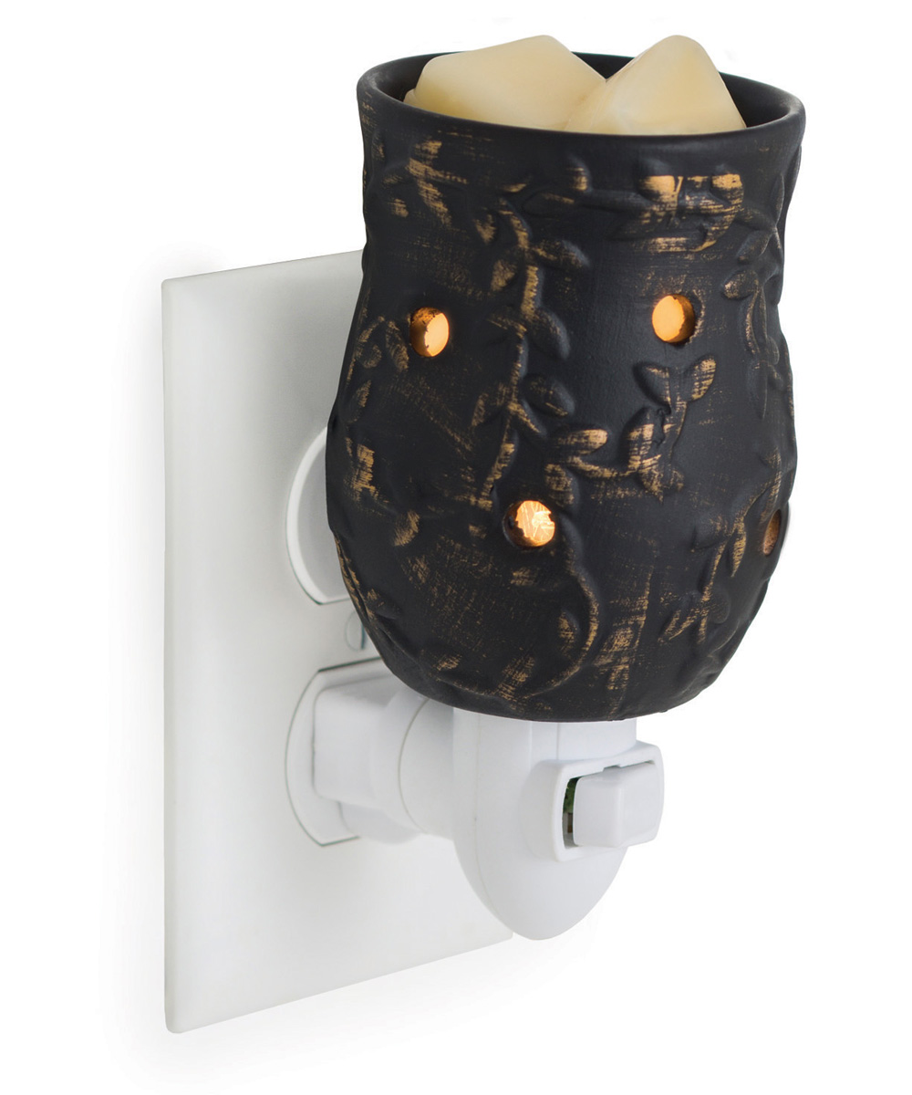 Plug-In Candle Warmer: Safer Fragrance Without the Flame